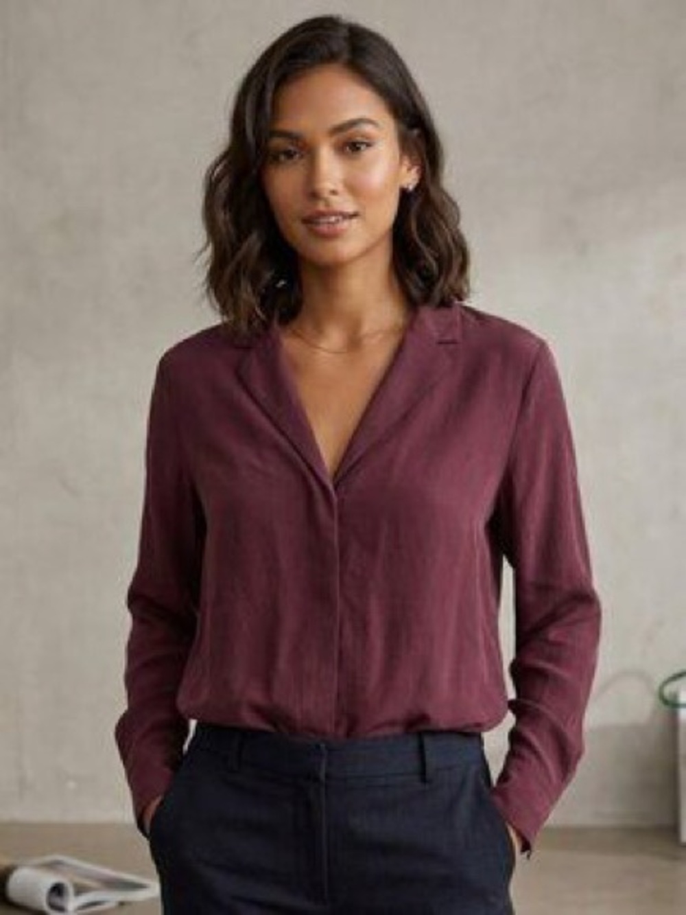 GAP V-Neck blouse